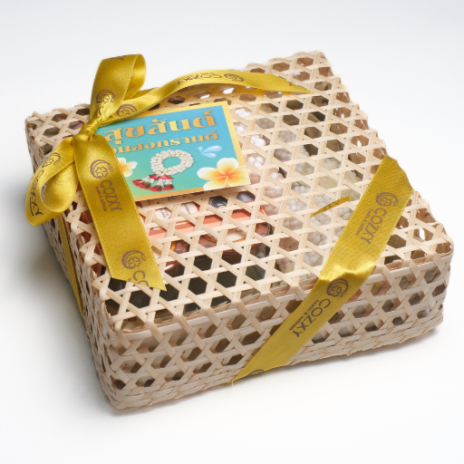 Songkran Bird's Nest Set เซ็ตตะกร้าสงกรานต์เพื่อสุขภาพ รังนกพรีเมียม 6ขวด และน้ำอบ - COZXY Product Image