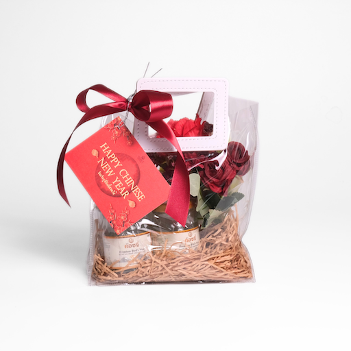 Bloom Gift Bag รังนกพรีเมี่ยม 4 ขวด ในกระเป๋าดอกไม้ประดิษฐ์ - COZXY Product Image
