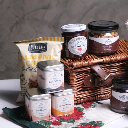 Deluxe Hamper Gift Basket - COZXY Product Image
