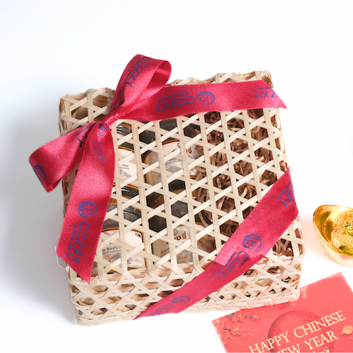 Gold Chalom Set เซ็ตตะกร้าตรุษจีนเพื่อสุขภาพ รังนกพรีเมียม 4ขวด และก้อนทองมงคล - COZXY Product Image