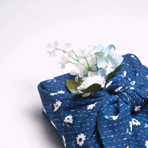 กล่องของขวัญ รังนกแท้พรีเมี่ยม 3 ขวด ห่อผ้าฟุโรชิกิ - Mother's day Navy - Cozxy | Health Product Image