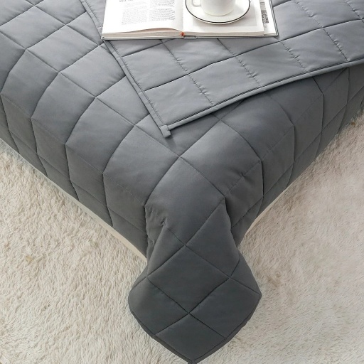 ผ้าห่มถ่วงน้ำหนัก Weighted Blanket (น้ำหนัก 5.4 กก.) Compact + ปลอกผ้าห่ม Bamboo Cooling Cover (สีเงิน Silver) - COZXY Product Image